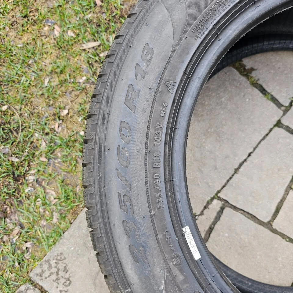 235/60/18 Pirelli Winter Tires - Set of 2 - photo 3