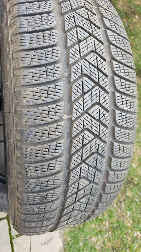 235/60/18 Pirelli Winter Tires - Set of 2 - photo 5