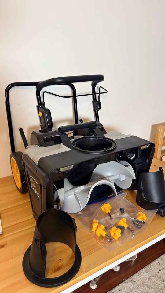 Electric Snow Blower 15-Amp 18 Inch Single-Stage, New