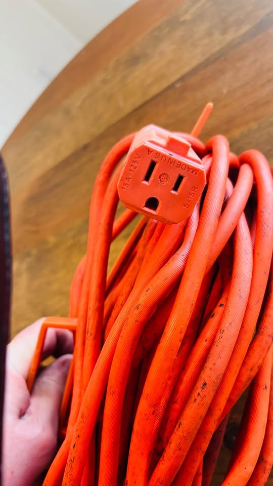 90ft 16/3 Outdoor Extension Cord w/ Carry Caddy - photo 2