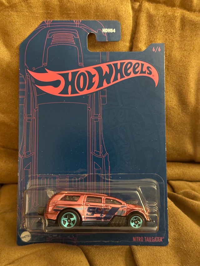 Hot Wheels Nitro Tailgater Chase Car lot - photo 2