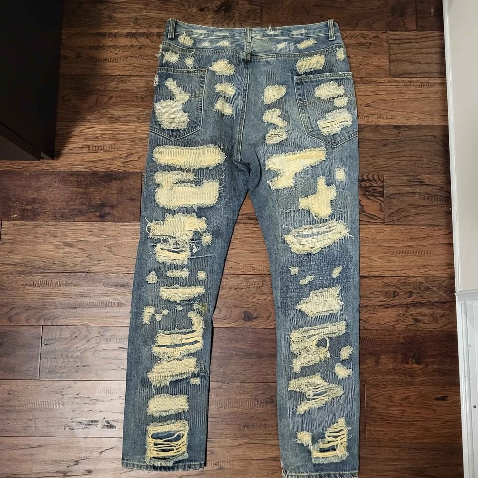 UnderCoverism Straight-Legged Ripped Jeans - photo 2