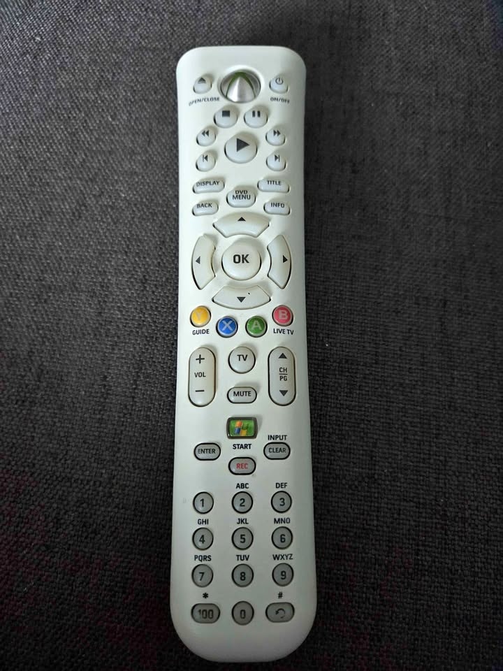 Official Xbox 360 Live Universal Media Remote