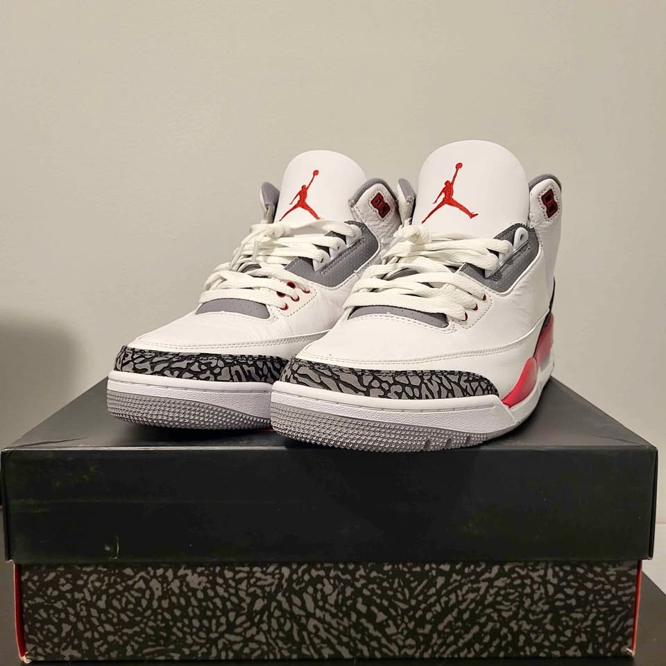 Jordan 3 Fire Red