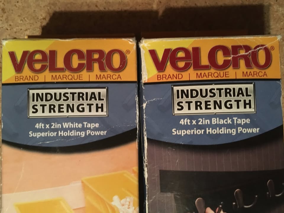 2X VELCRO INDUSTRIAL STRENGTH FASTENER TAPE 2" X 4' BLACK & WHIT - photo 2