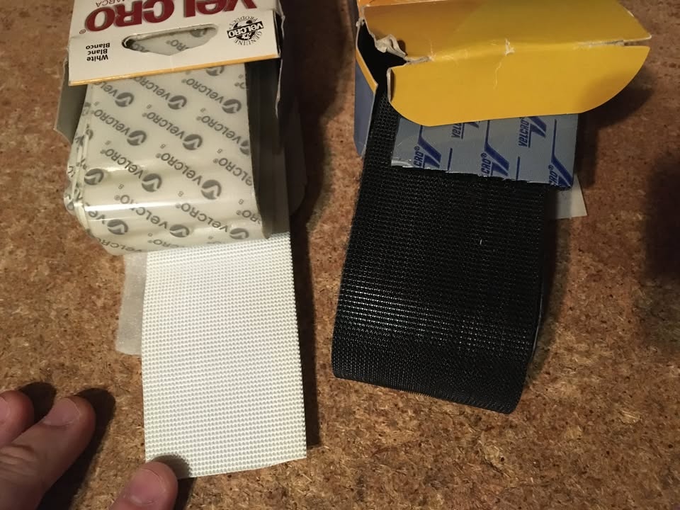 2X VELCRO INDUSTRIAL STRENGTH FASTENER TAPE 2" X 4' BLACK & WHIT - photo 4