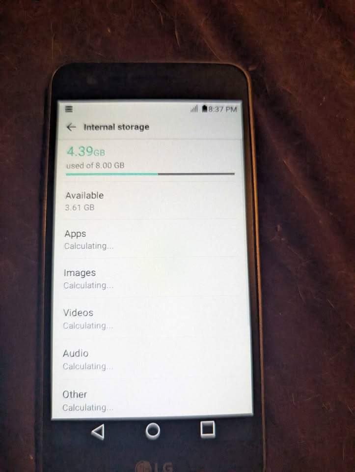 8GB Unlocked LG G4 - photo 3