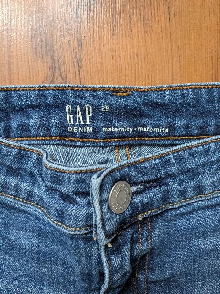 🏆   GAP Maternity Denim Shorts - Size 29 - photo 2
