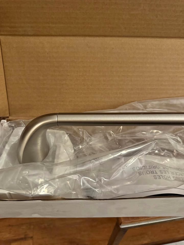 KOHLER ALTEO® 24" TOWEL BAR