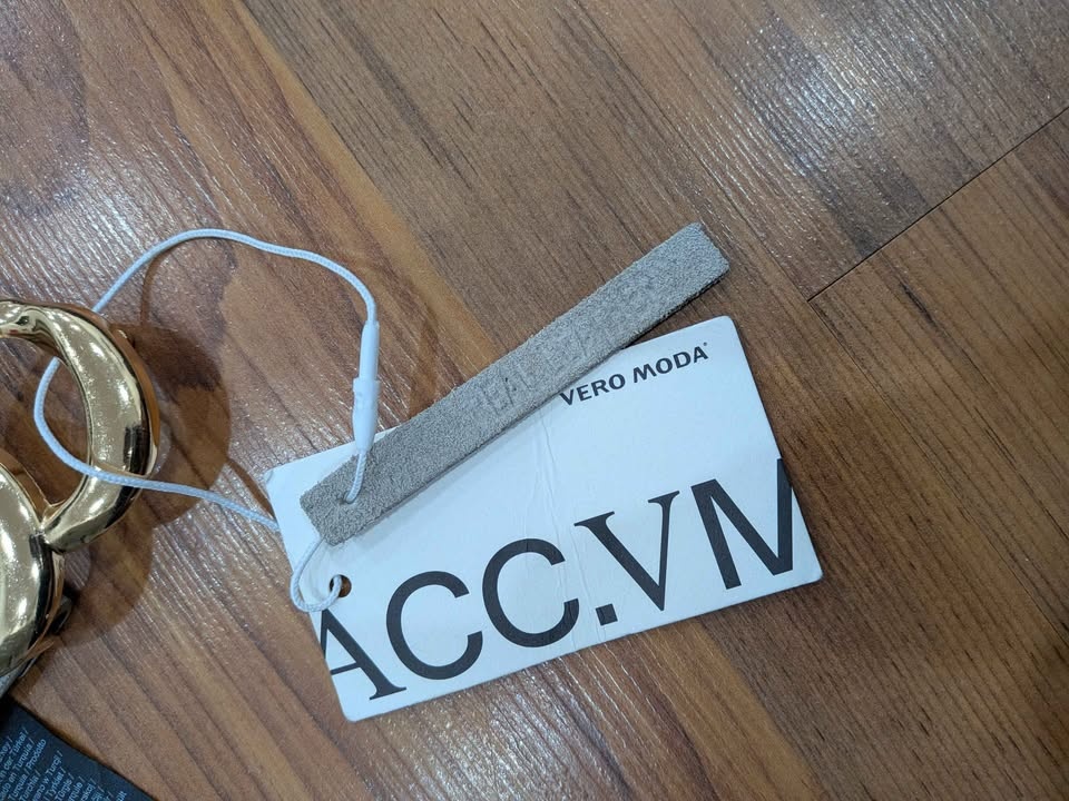 🏆 BNWT Vero Moda Real Leather Waist Belt - Gold Buckle - photo 2