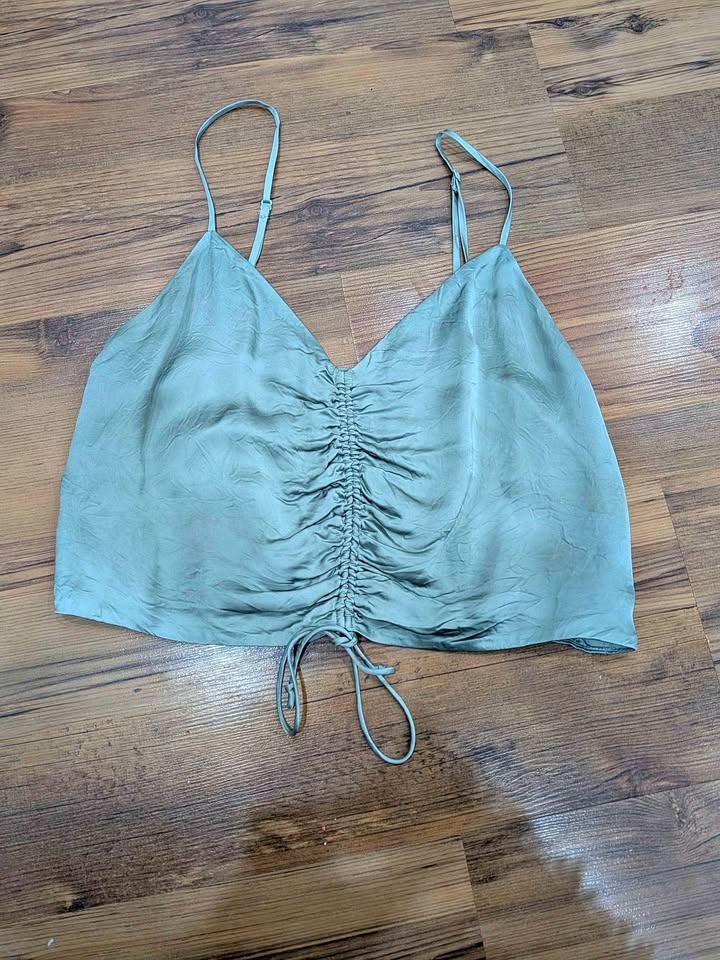 🏆Wilfred Green Crop Top XS (like new)