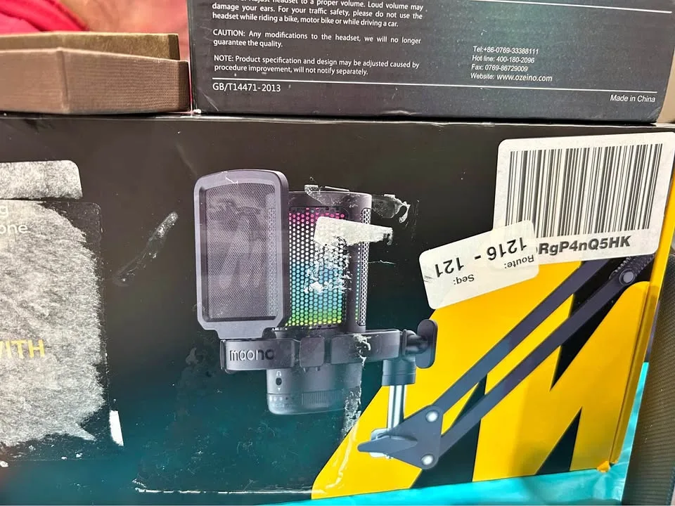 Moano white microphone with boom and arm for PC tested RBG thumbnail