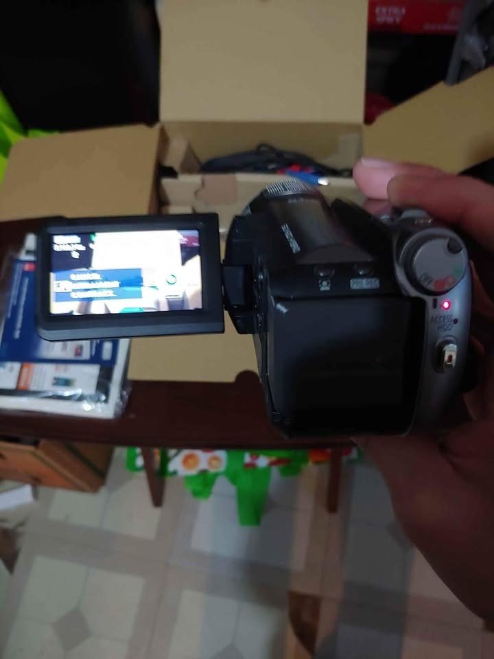 Panasonic HDC-HS9 Video Camera - photo 2
