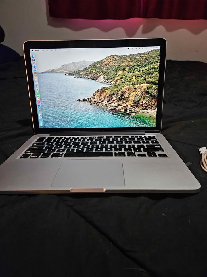 MacBook Pro - photo 2
