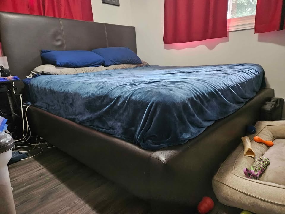 King Size Bed Frame - photo 3
