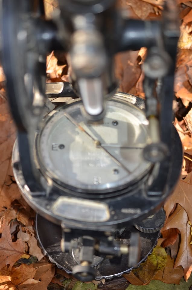 Vintage Surveying Equipment (Theodolite) - photo 2