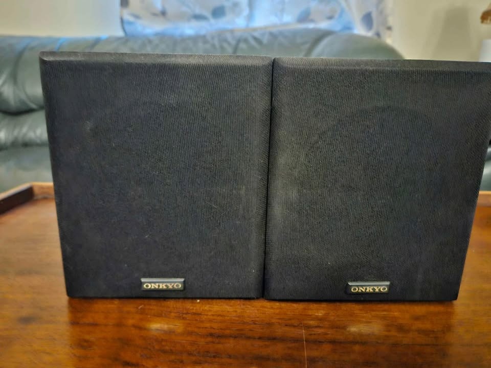 Onkyo SKS 141 Bookshelf Speakers - photo 2