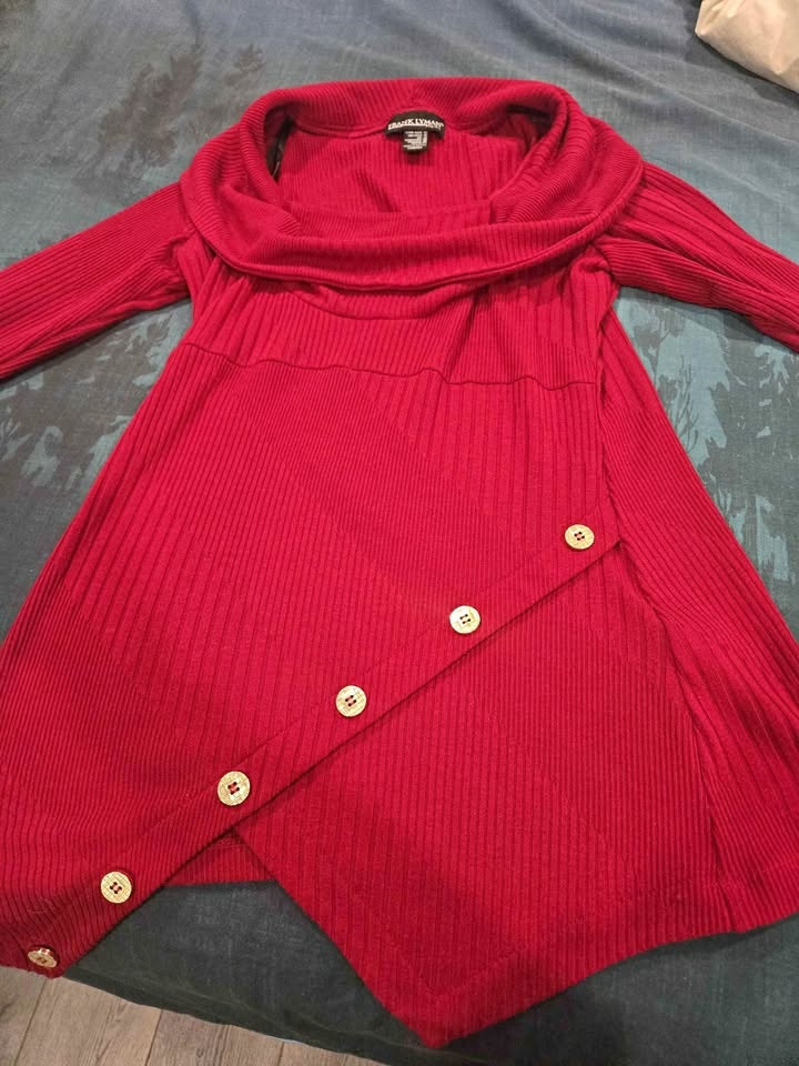 Frank Lyman Asymmetric Sweater - Size 12