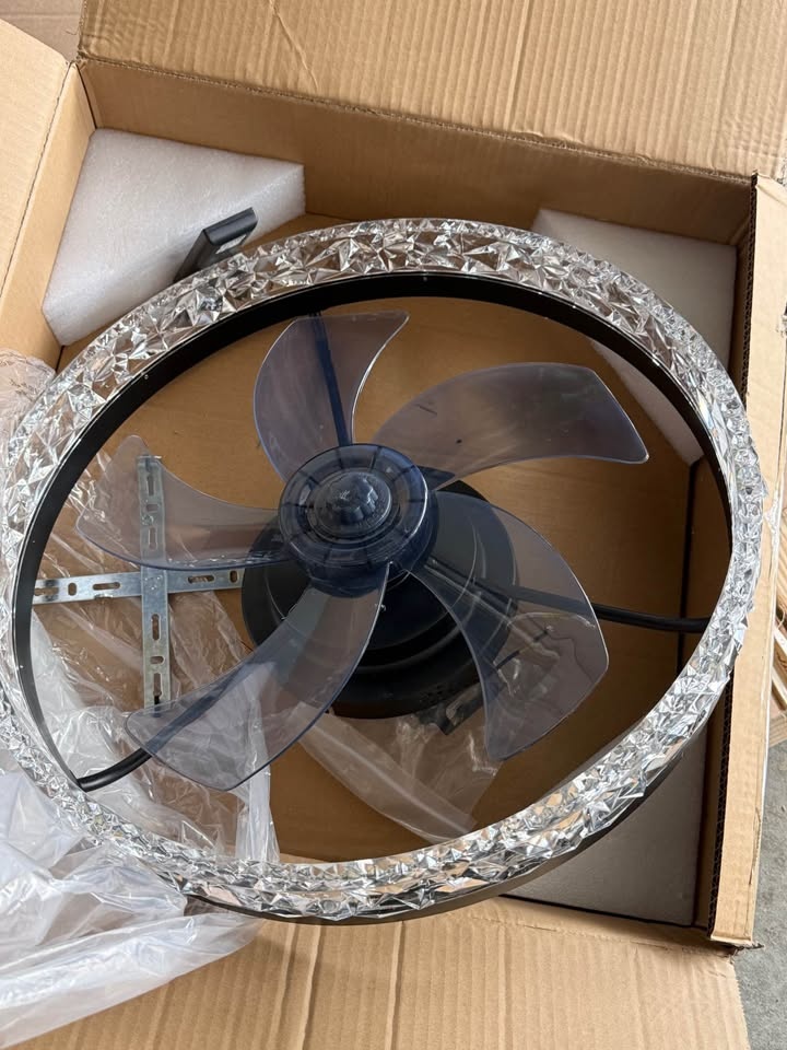 New Ceiling Fan with Light and Remote - photo 2