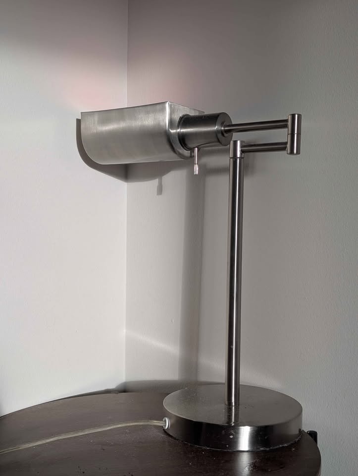 Brushed metal lamp - photo 3
