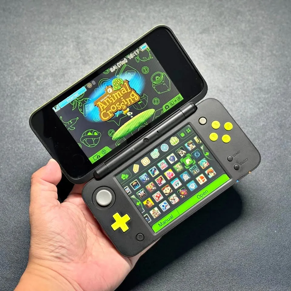 New Nintendo 2DS XL – Black & Lime Green (Modded, 64GB) thumbnail