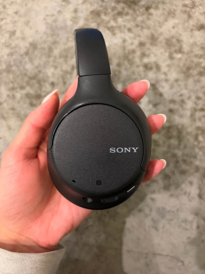 Sony WH-CH710N Wireless Noise Cancelling Headphones - photo 3