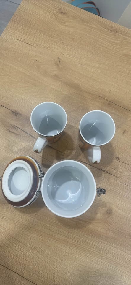 Coffee Canister and 2 Mugs Set - photo 2