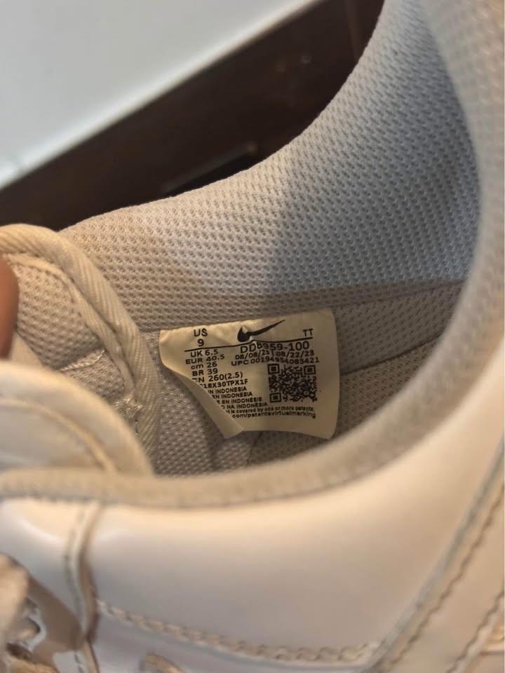 Nike AF1 Women's Size 9 - photo 3