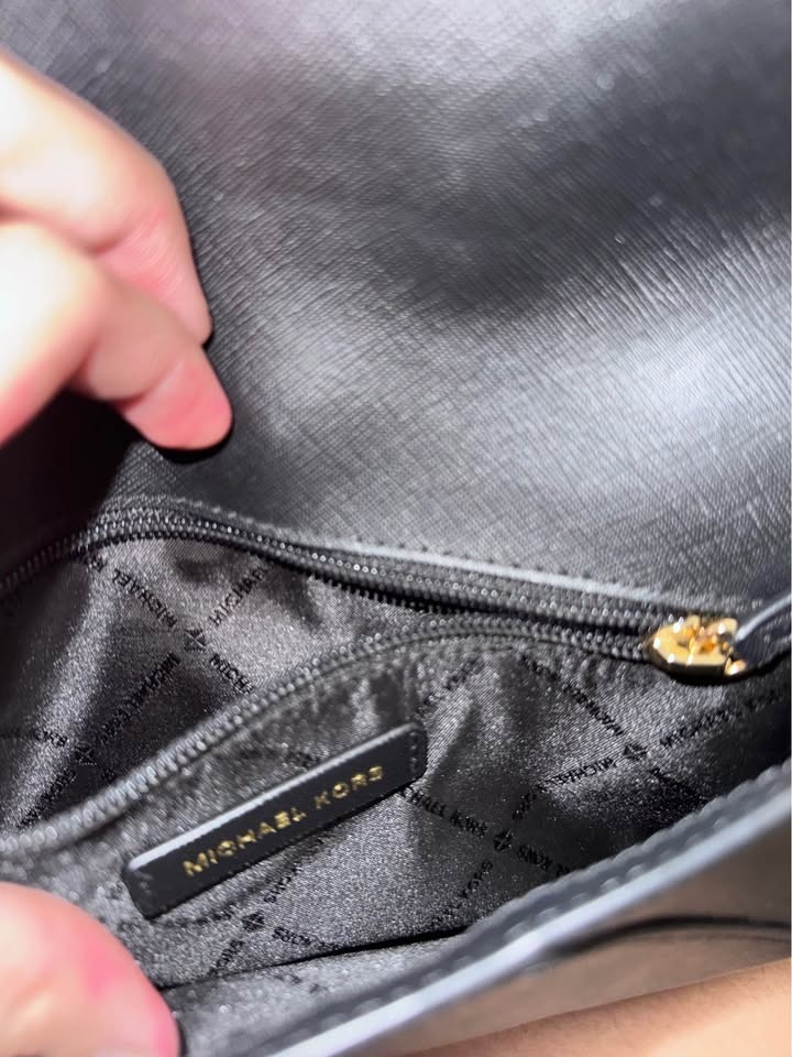 MK Purse - photo 3