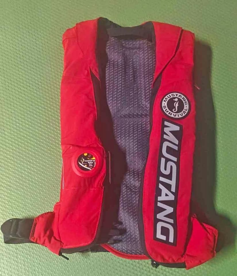 Mustang Survival MD5183BC4