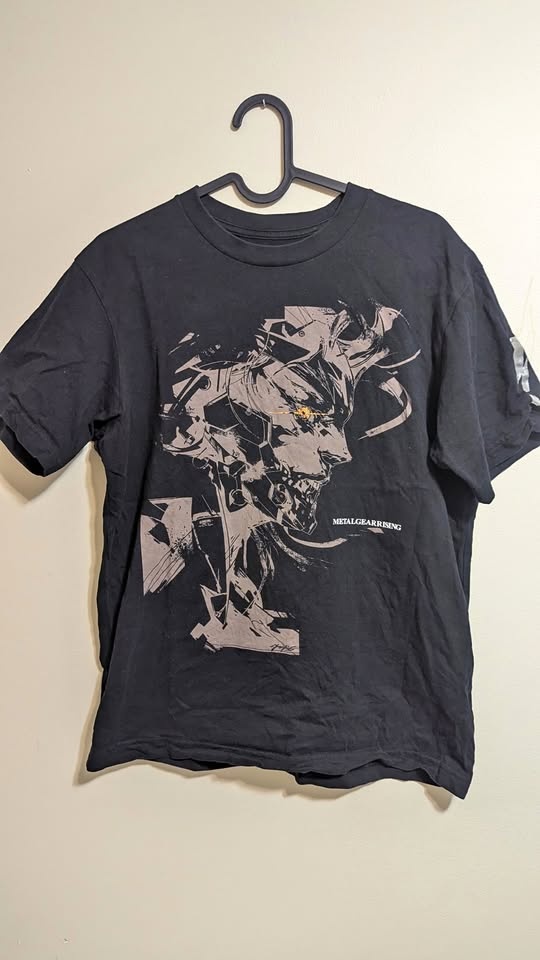 Uniqlo UT Archive Metal Gear Rising Raiden T-Shirt XS
