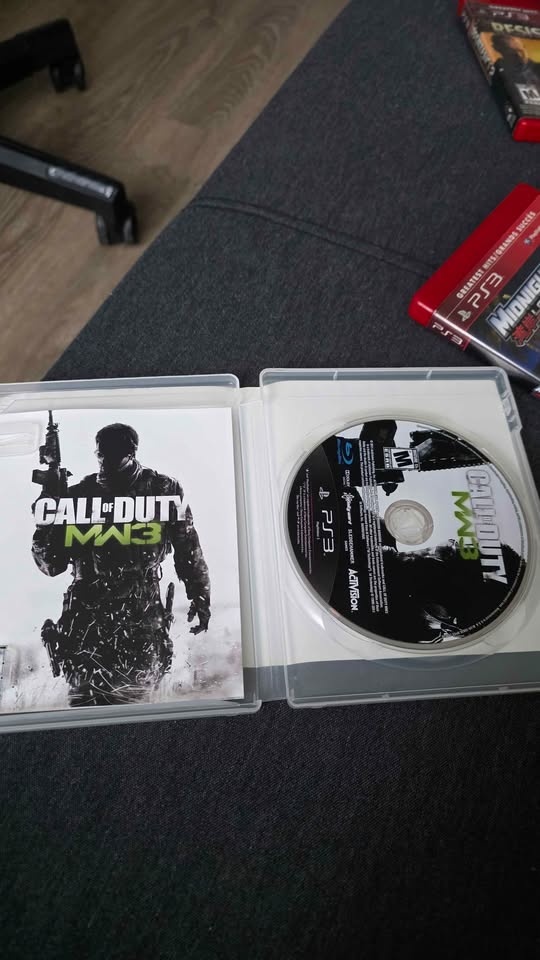 CoD MW3 (PS3) - photo 2