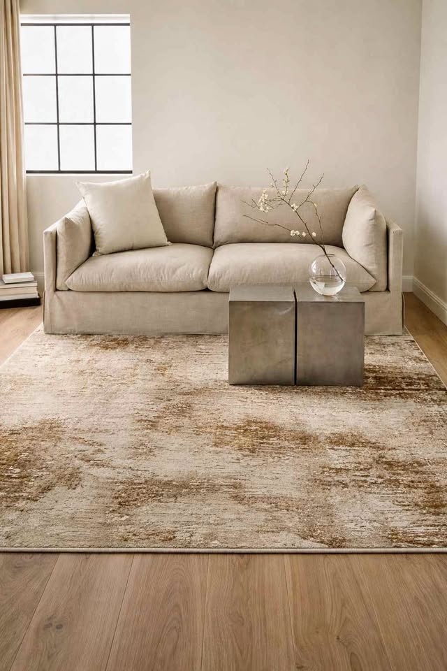 Calvin Klein Area Rug – 6’6” x 9’2” – Modern Neutral Design