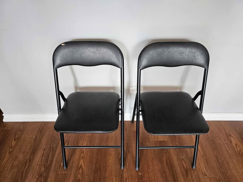 Foldable Chairs - photo 2
