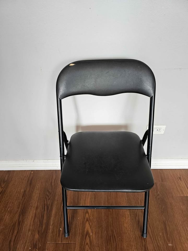 Foldable Chairs - photo 3