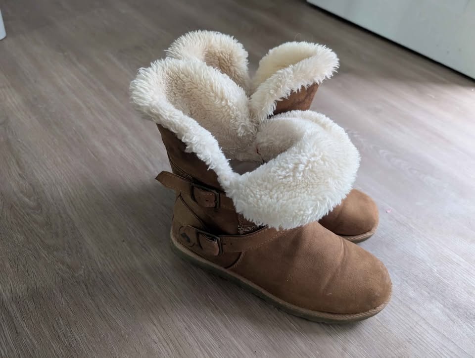 Moving sale Women's boots size 9 - photo 3