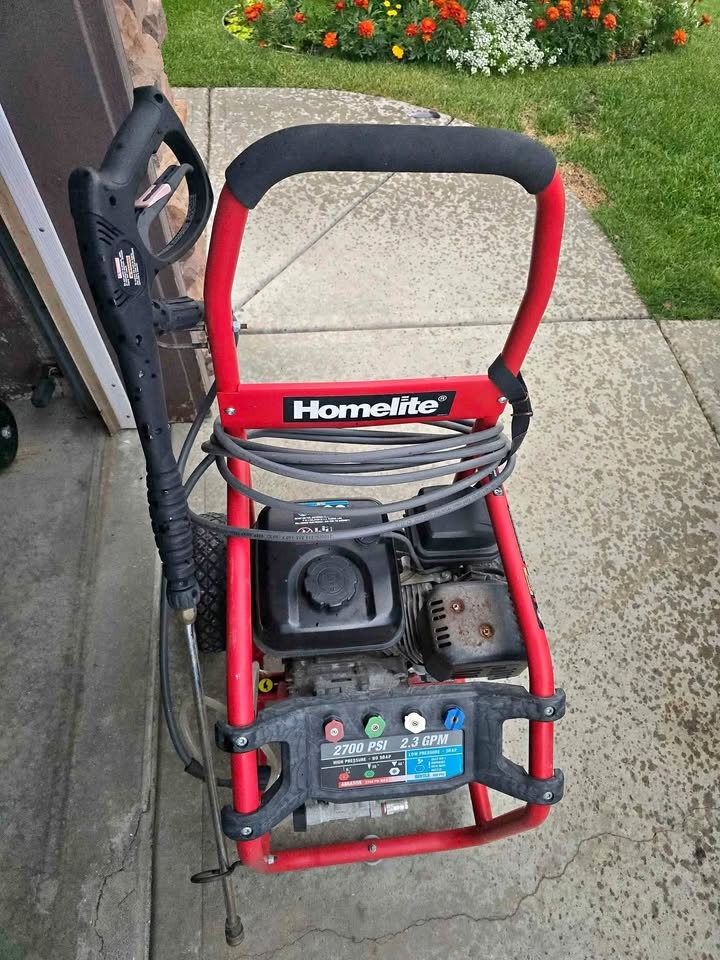 2700 psi Pressure washer for Rent