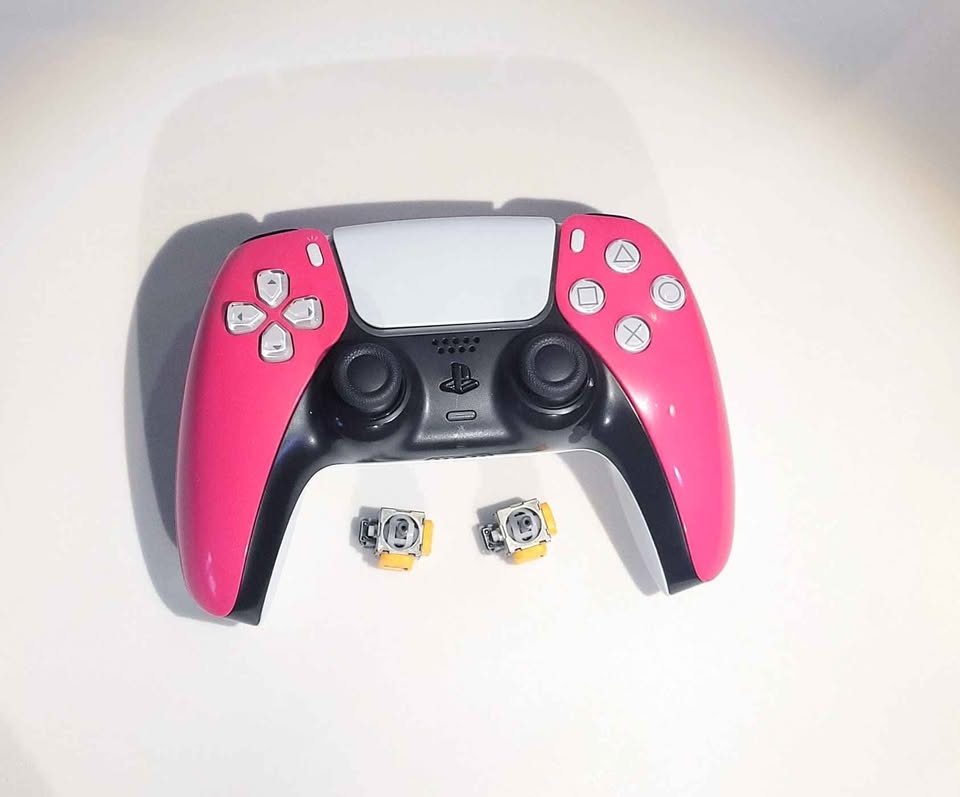 Custom PS5 controllers. TMR electromagnetic joysticks. - photo 3