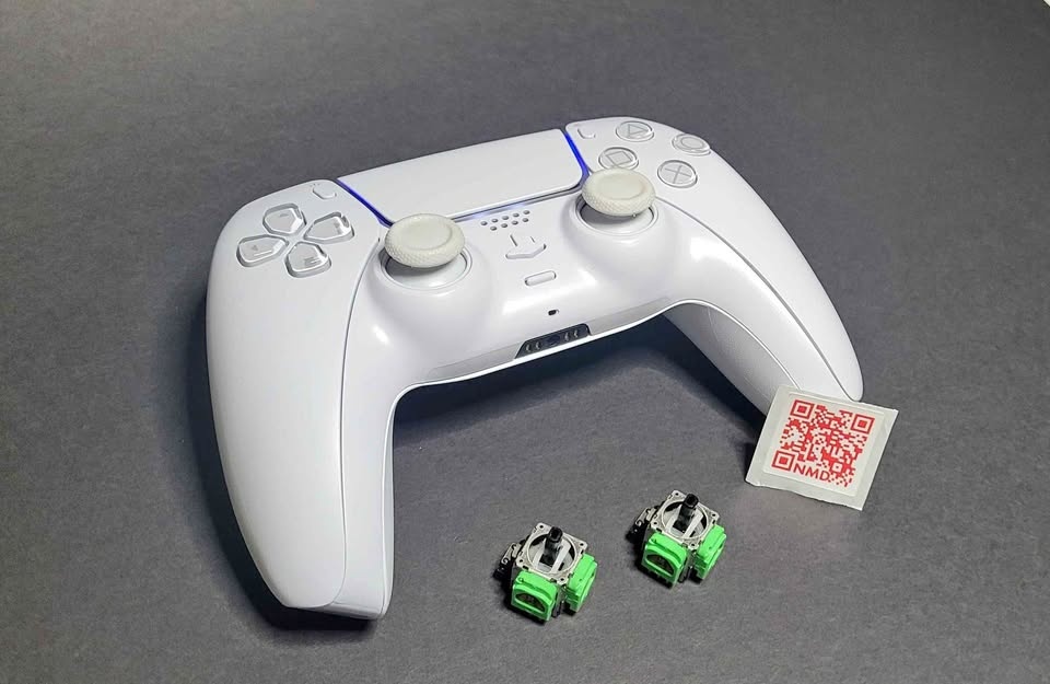 NMD Whiteout Custom Controller - TMR PS5