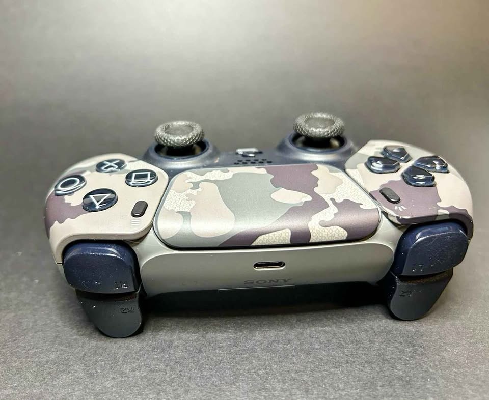 Grey Camo TMR PS5 Controller - photo 3