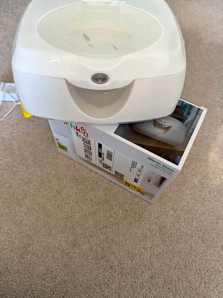 Munchkin Wipe Warmer - like new