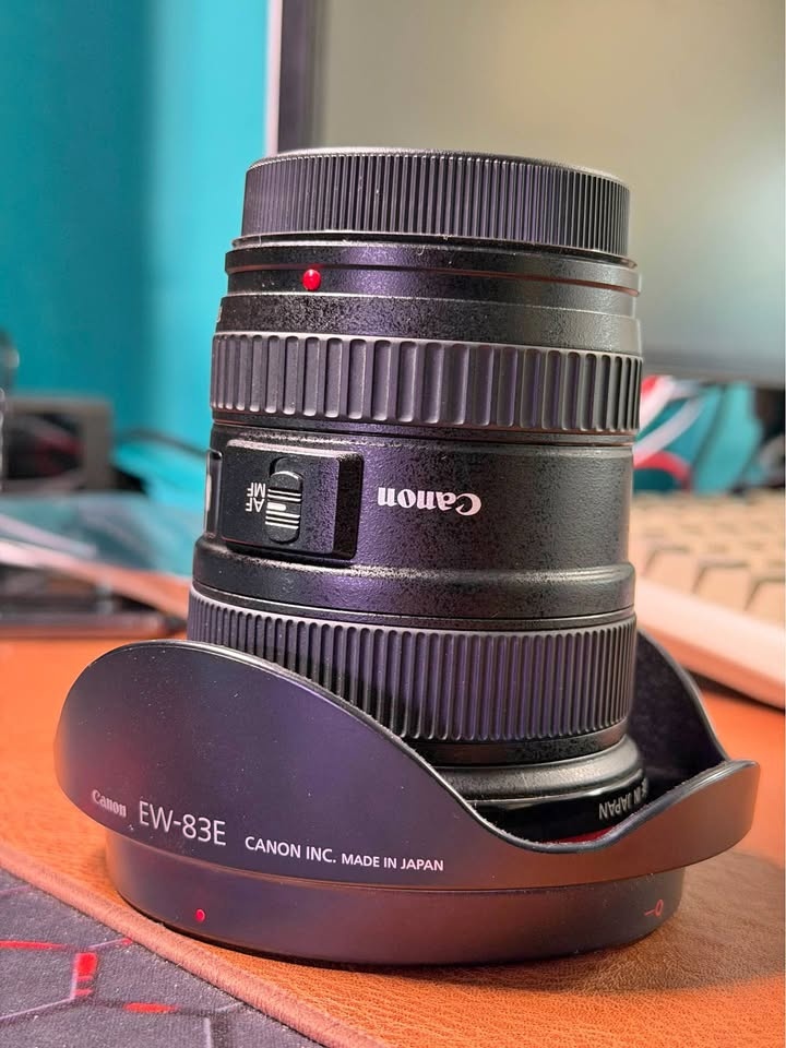 Canon EF 17-40mm f/4L USM Wide Zoom Lens - Excellent Condition w