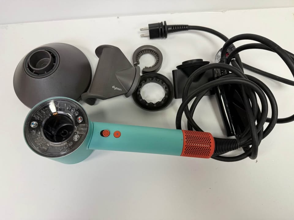 Dyson Supersonic New Model Hair Dryer with 6 months warranty - photo 4