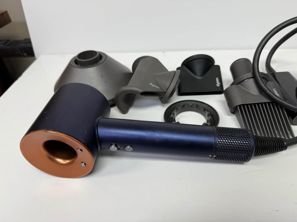 Dyson Supersonic Classic Hair Dryer (Refurbished) with 6 months - photo 4