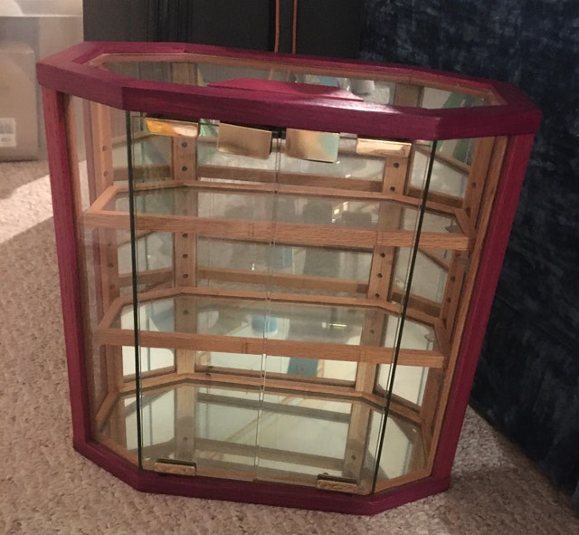 Table Top Curio Cabinet / Display Case