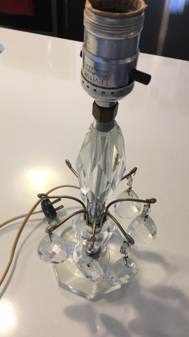 Vintage Crystal Design Table Lamp (Not Working)