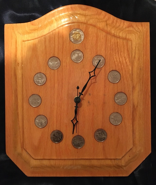 Unique Oak 1999 Canada Coin Clock