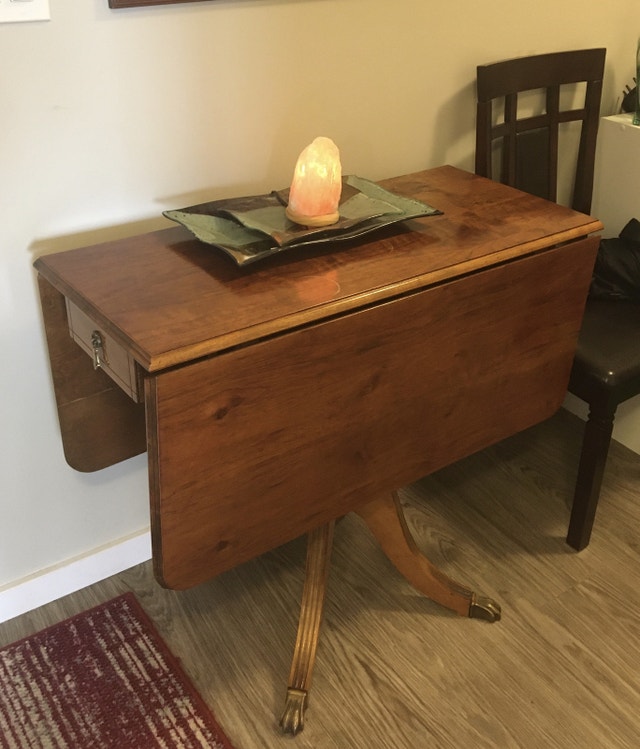 Antique Mahogany Drop Leaf Table