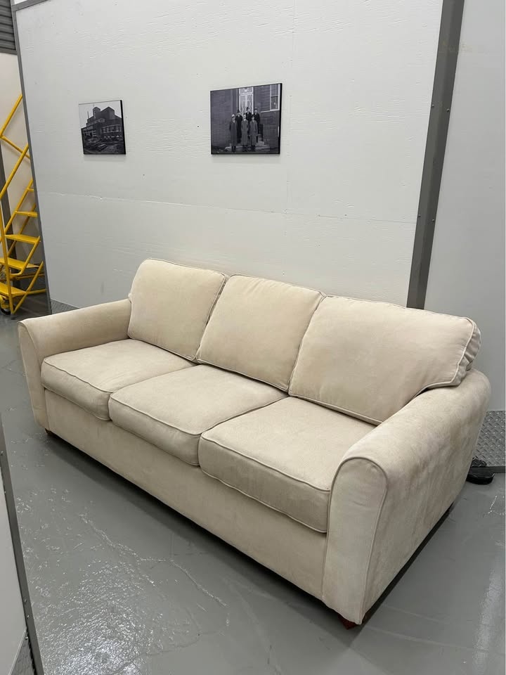La-Z-Boy 3-Seater Sofa - Beige/Cream Fabric - Excellent Conditio - photo 4