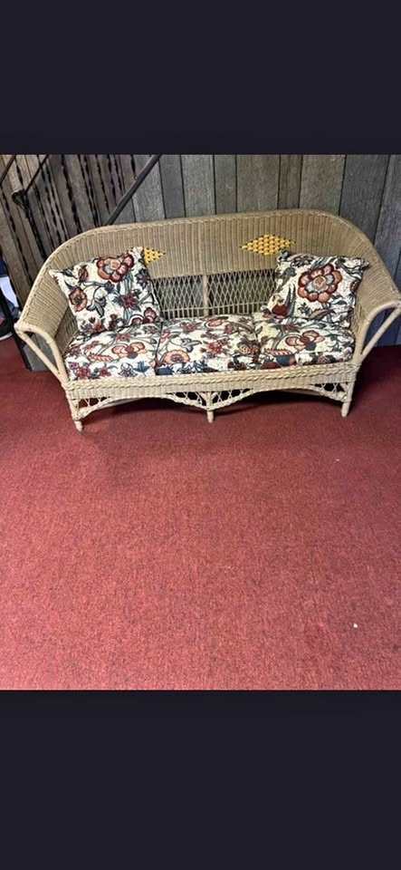 Vintage Wicker Patio Furniture Set Sofa 2 Chairs Coffee Table